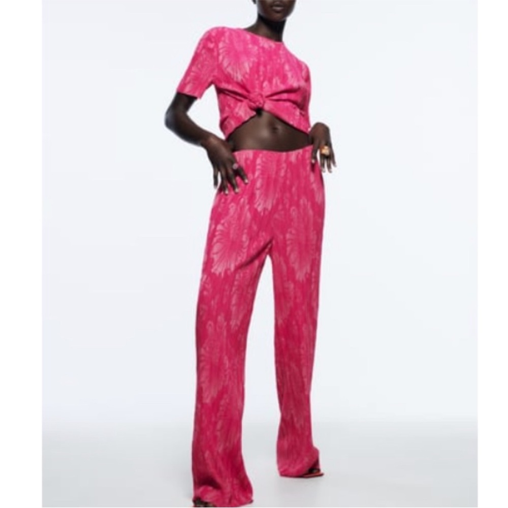 ZARA HOT PINK PLEATED SET